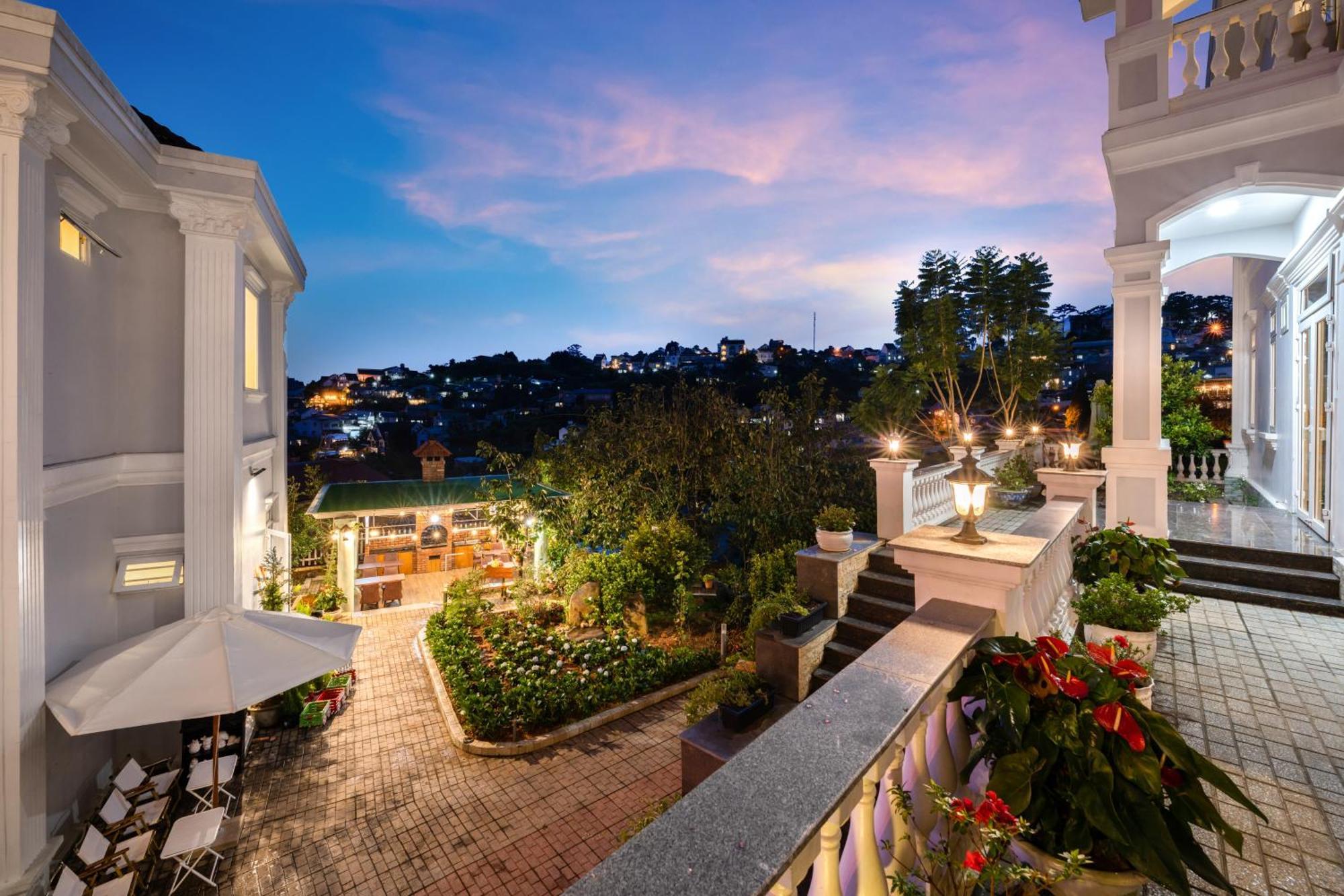Myrtle Boutique Hotel Da Lat Exterior photo